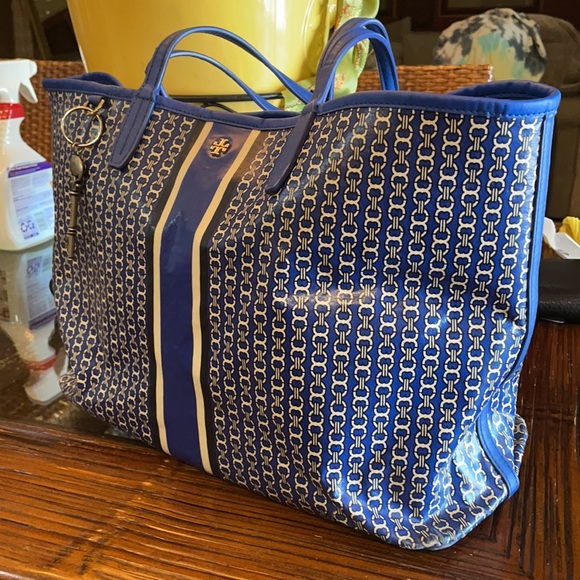 Tory Burch - Picture 3 of 5